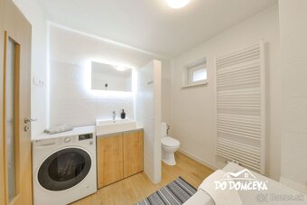 DO DOMČEKA | REZERVOVANÉ Originálne bývanie v rodinnom dome  - 13