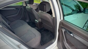 Passat B7 2.0TDi 103kw Highline - 13