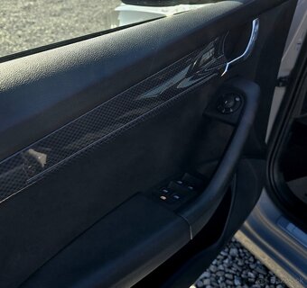 Škoda Octavia Combi 2.0 TDI RS DSG - 13