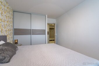NA PREDAJ 3 IZBOVÝ BYT S VEĽKOU LODŽIOU PO KOMPLETNEJ REKONŠ - 13