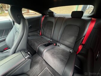 Mercedes-Benz C 300 Coupé AMG Line - 13