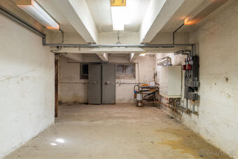 Administratívna budova a hala v priemyslenej časti | Rampová - 13