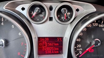 Predám Ford Focus 1.6l SDHC, r.v. 2011 - 13