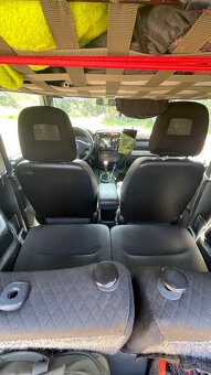 Suzuki Jimny 2013 1.3 benzín - 13