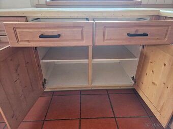 Masívna kuchynská linka z Nemecka so spotrebičmi - 13