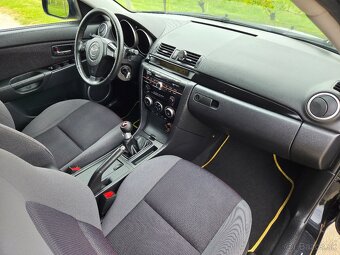 Mazda 3 1.6 16V 77KW/105PS R.V.11/2008 - 13