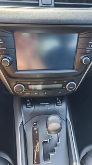 Toyota Avensis 2.0i Valvematic CVT - 13