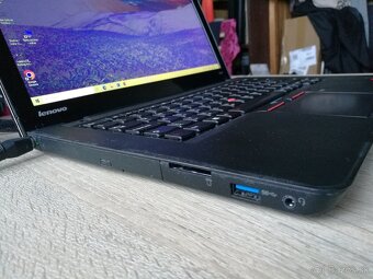 Lenovo. Intel i5. 500 GB SSD hybrid. RAM 8 GB. Nvidia 2 GB. - 13