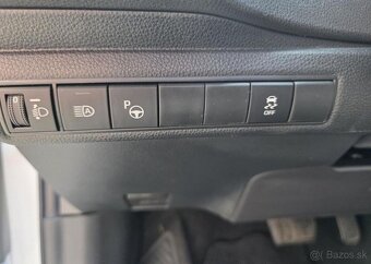 Toyota Corolla 2.0-HYBRID-PANORAMA-GR SPORT - 13