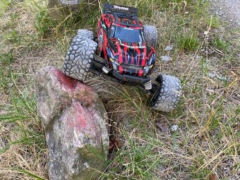Traxxas Rustler - 13