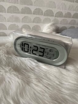 Digitálny budík s LED podsvietením - 13