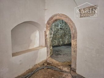 Historický priestor pre kaviareň 140 m2 v Banskej Štiavnici - 13