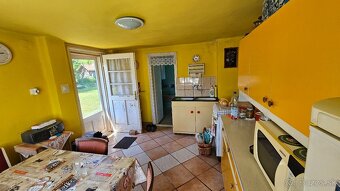 Bózsva - 3 izbový dom s veľkým pozemkom - 13