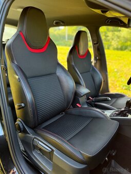 ŠKODA OCTAVIA RS - 13