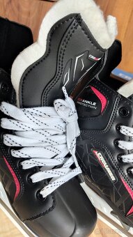 KORČULE NA ĽAD - 13