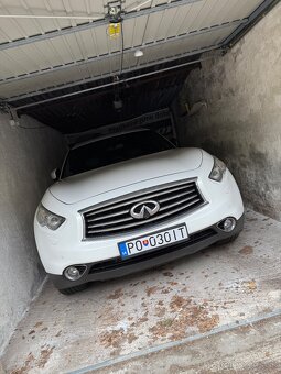 Infiniti FX30dS Premium - 13