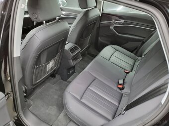Audi e-tron 55 quattro S line - 13