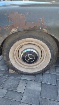 Mercedes-Benz 300 Adenauer - 13