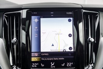 Volvo XC60 2.0 B5 mHEV R-Design AWD AT8 03/2021 - 13