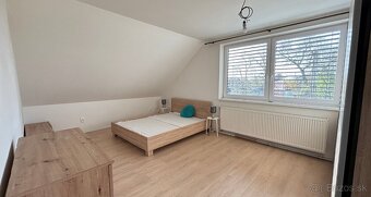 Dvojgeneračný rodinný dom, Tomášov - 13