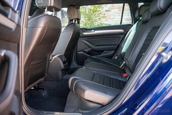 VW PASSAT R-LINE 2019 DSG MATRIX VIRTUAL ŤAŽNÉ SK ŠPZ / DPH - 13