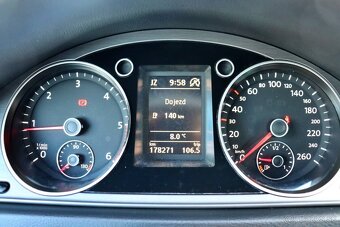 Volkswagen Passat Variant 2.0 TDI BMT Comfortline - 13