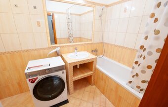 Ponúkame na predaj 2-izb byt BA- Miroevá ulica - 13