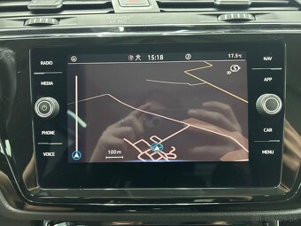 Touran 2,0 TDI 110kw Matrix Panoráma Ťažné Top stav - 13