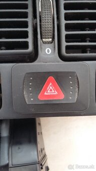 Poistková skrinka Golf 4 - 13