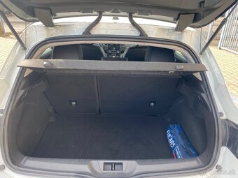 RENAULT MEGANE Hatchback 1.5 dCi - 13