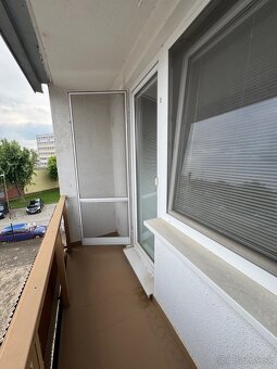 3 izb. byt s tromi balkónmi na predaj - 13