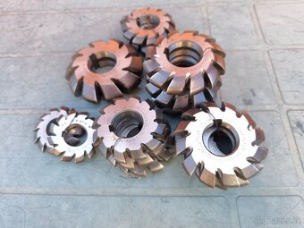 Nástroje a náradie na kovoobrabaciu frézku - 13