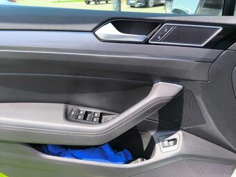 VW Passat variant B8 R-line - 13