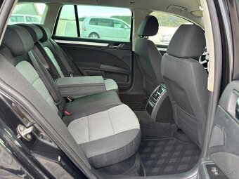 Škoda Superb Combi 2.0 TDI CR DSG 273000km 2011 - 13