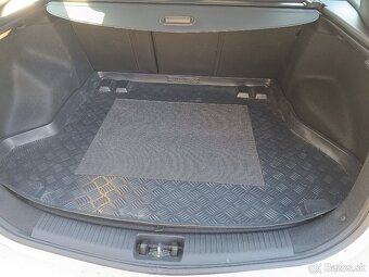 Hyundai i30 CW 1.6i CRDi, výbava: Family - 13