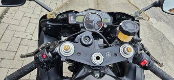 Yamaha YZF R6  RJ15 - 13