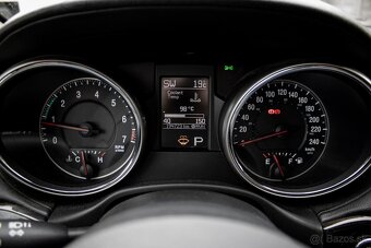 Jeep Grand Cherokee 3.6L Pentastar V6 - 13