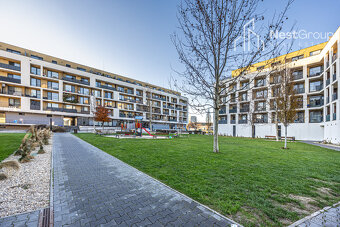 REZERVOVANÉ SLNEČNÝ 1-IZBOVÝ BYT 36 m2 S  BALKÓNOM, SLNEČNIC - 13