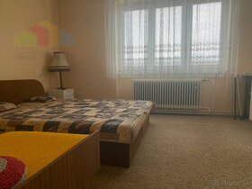 REZERVOVANÉ - Veľký, slnečný 3 izbový tehlový byt v obci Pru - 13