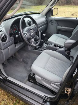 Jeep Cherokee 2.8 CRD 120 kW - 13