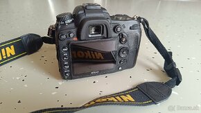 Predám fotoaparát Nikon D7000 + objektív 50mm - 13