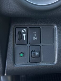 Toyota RAV4 2.2 D-4D 130kW 2007 4x4 - 13
