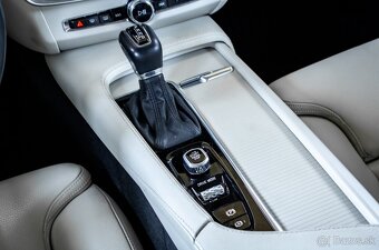 Volvo V90 D4 Inscription D4 - TOP výbava - 13