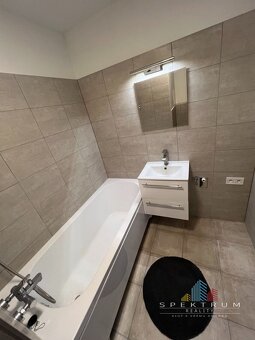 PREDANÉ-SPEKTRUM REALITY- Na PREDAJ 3 -izbový byt, 70 m2, Ha - 13