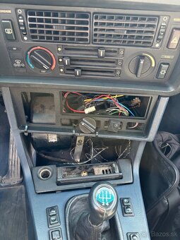 BMW e24 635csi manuál m packet/ technic - 13
