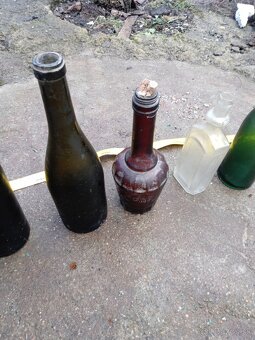 Staré fľaše na dekoráciu - 13