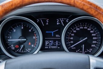 Toyota Land Cruiser V8 4.5 I D-4D Lux - 13
