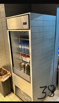Predám rôzny nábytok, vybavenie gastroprevádzky/kaviarne - 13