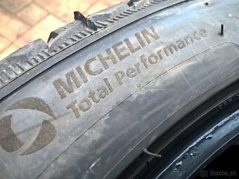 4 ks ZIMA 235/45 R18 98V MICHELIN 5 mm 2023 - LEN 100€/sada - 13