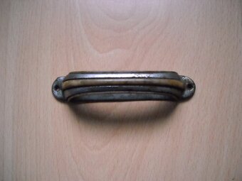 Kovania,úchytky catalin a iné - 13